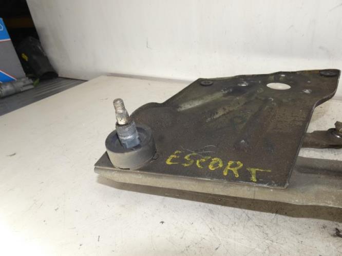 Mecanisme essuie glace avant FORD