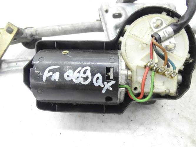 Moteur essuie glace avant RENAULT CLIO 2 PHASE 1 Essence