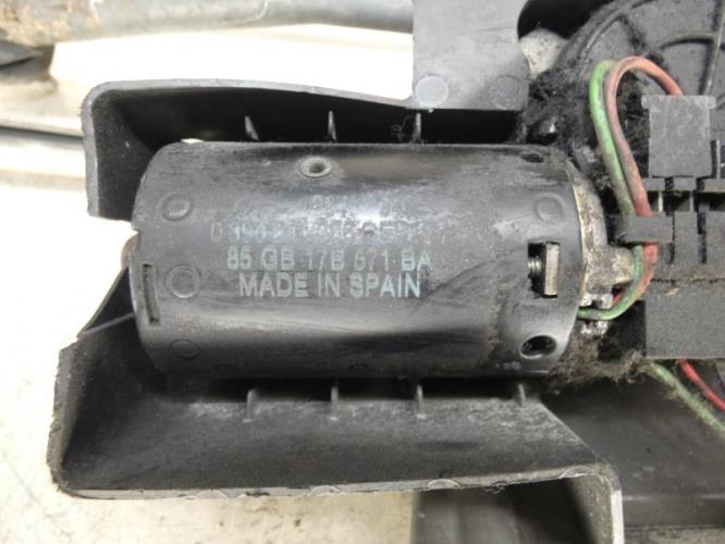 Moteur essuie glace avant FORD FIESTA 3 PHASE 1