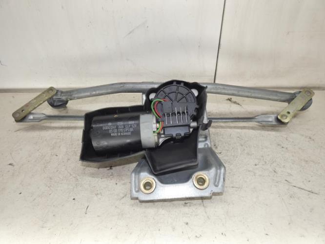 Moteur essuie glace avant FORD FIESTA 3 PHASE 1