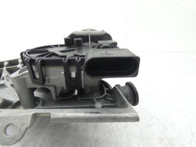 Moteur essuie glace avant FORD FIESTA 5 PHASE 2