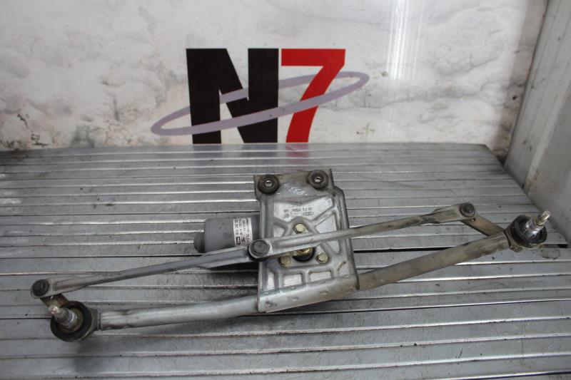 Moteur essuie glace avant FORD FIESTA 4 PHASE 2 Essence