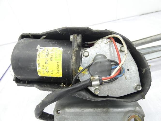 Moteur essuie glace avant PEUGEOT