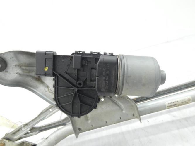 Moteur essuie glace avant DACIA SANDERO 1 Essence/GPL