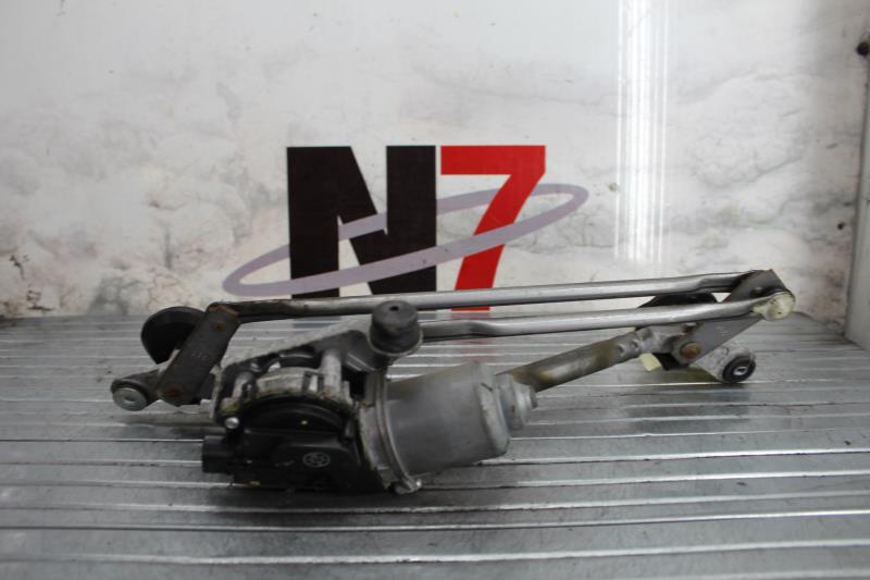 Moteur essuie glace avant TOYOTA YARIS 2 PHASE 1 Diesel