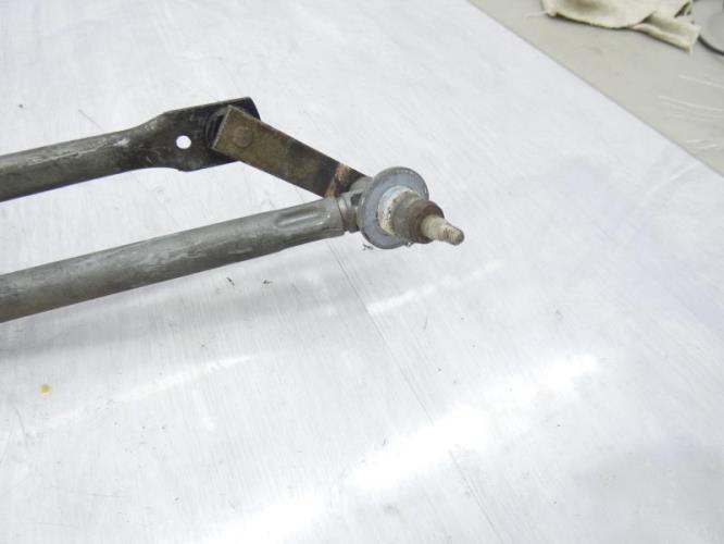 Moteur essuie glace avant RENAULT SUPER 5