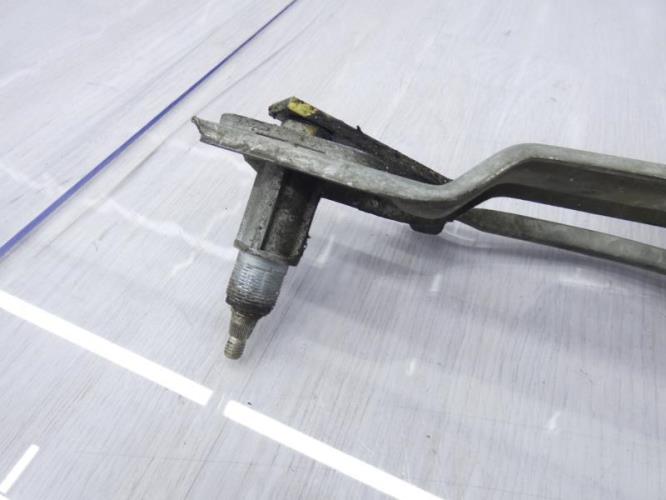 Moteur essuie glace avant VOLKSWAGEN GOLF 2