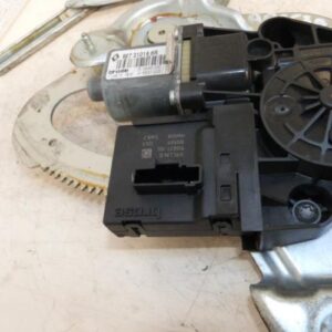 Moteur leve vitre arriere gauche RENAULT GRAND SCENIC 3 PHASE 1 Diesel