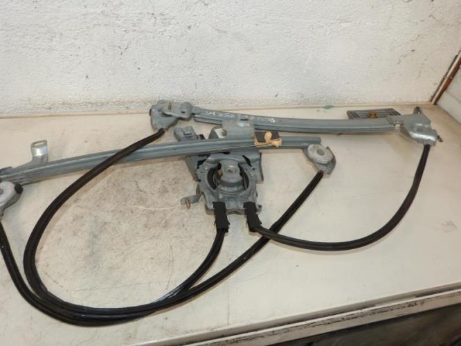 Moteur leve vitre avant droit CITROEN C3 PLURIEL PHASE 1 CABRIOLET Essence