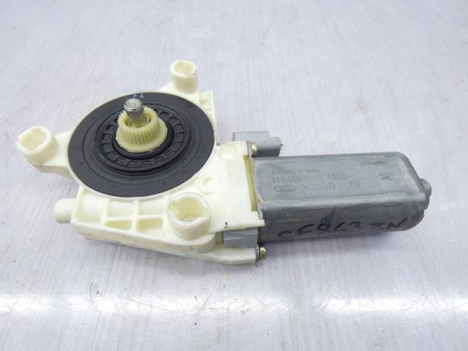 Moteur leve vitre avant droit PEUGEOT 307 PHASE 1 Essence