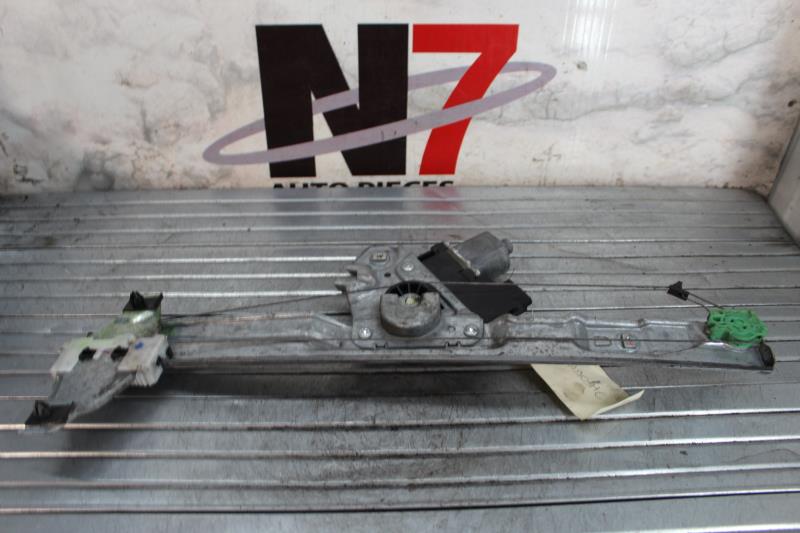 Moteur leve vitre avant droit PEUGEOT 308 1 SW PHASE 1 BREAK Diesel