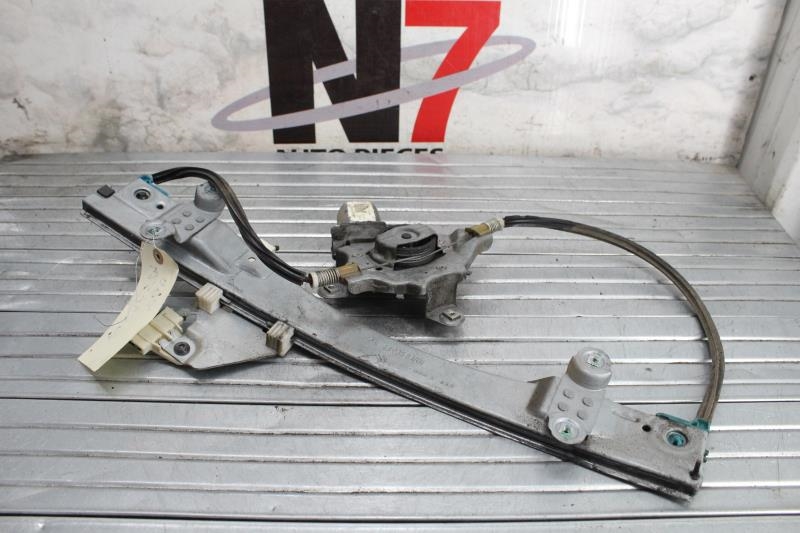 Moteur leve vitre avant gauche RENAULT TWINGO 2 PHASE 1 Essence