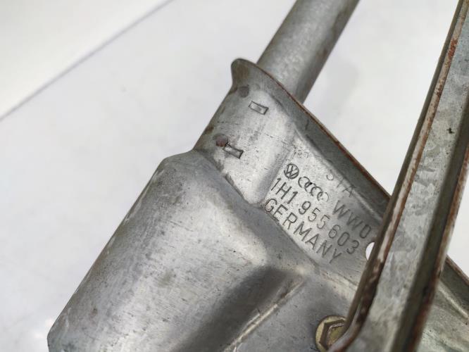 Moteur essuie glace avant VOLKSWAGEN