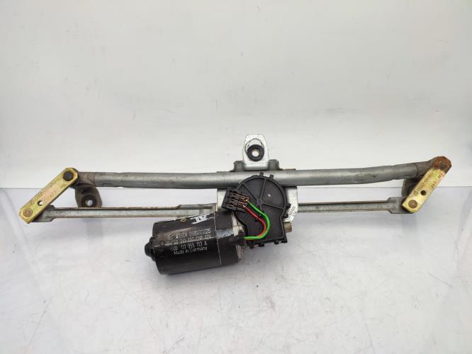 Moteur essuie glace avant VOLKSWAGEN