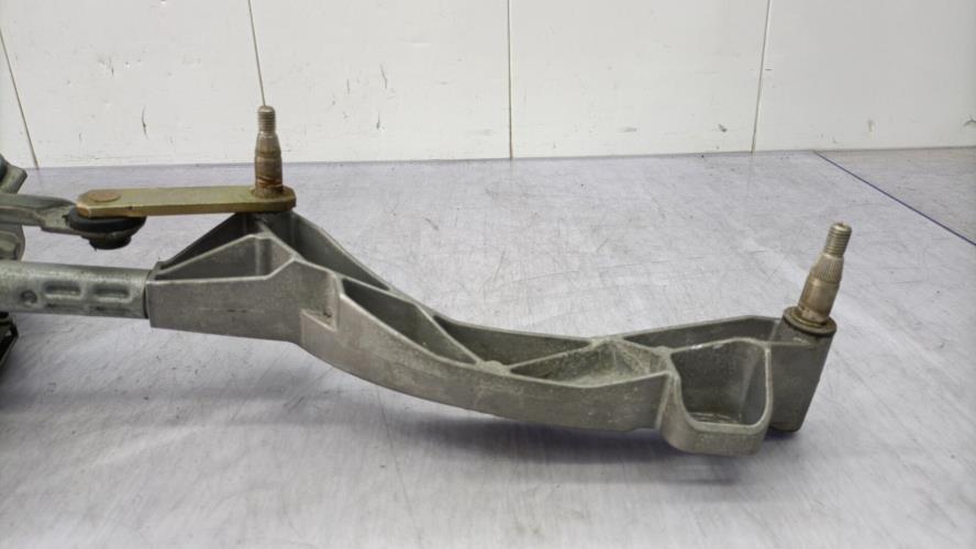 Moteur essuie glace avant MERCEDES CLASSE E 211 PHASE 1 BREAK Diesel