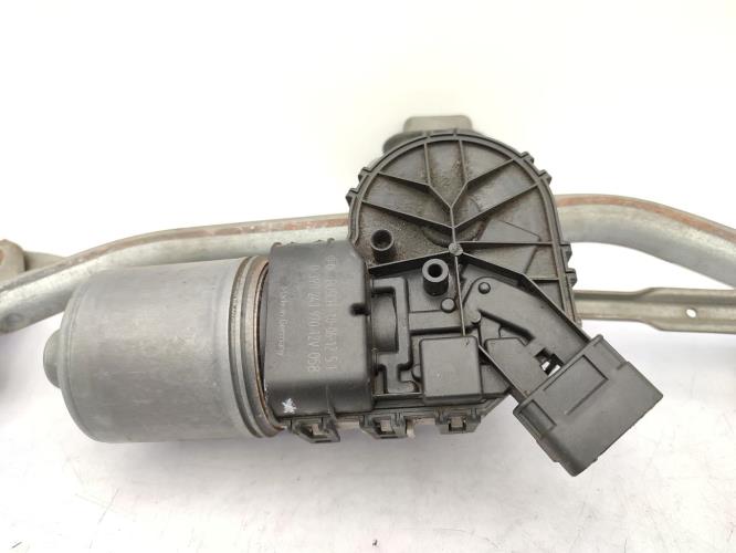 Moteur essuie glace avant PEUGEOT 207 PHASE 2 CABRIOLET Diesel