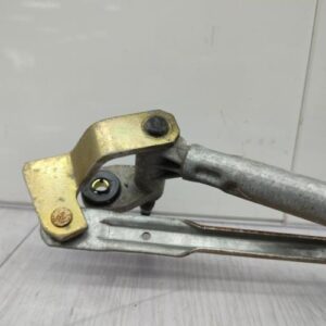 Moteur essuie glace avant VOLKSWAGEN POLO 4 PHASE 1 Essence