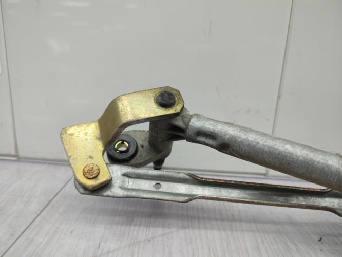 Moteur essuie glace avant VOLKSWAGEN POLO 4 PHASE 1 Essence