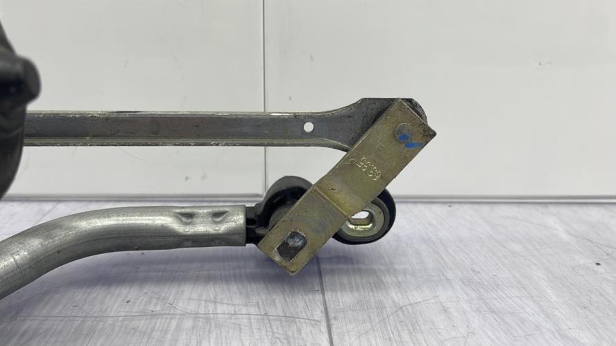 Moteur essuie glace avant RENAULT CLIO 2 PHASE 2 Essence