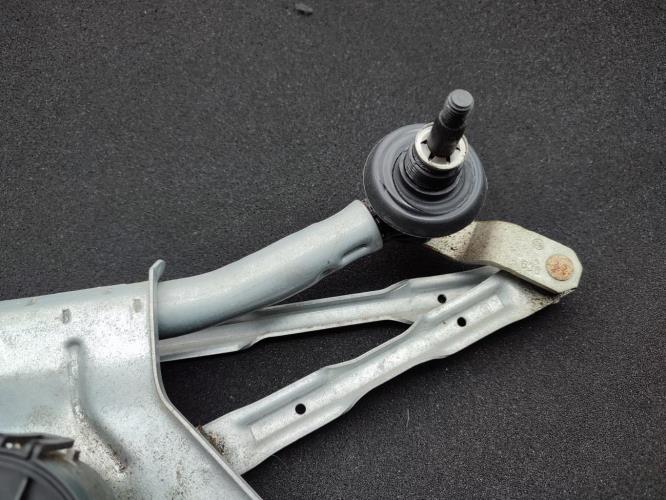 Moteur essuie glace avant DACIA DUSTER 1 PHASE 2 Essence