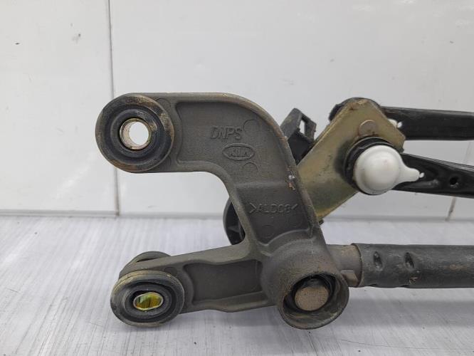 Moteur essuie glace avant KIA CARENS 3 Diesel
