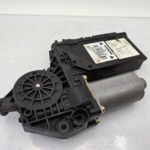 Moteur leve vitre arriere gauche AUDI A4 2 PHASE 1 Diesel