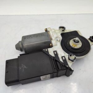 Moteur leve vitre avant droit VOLKSWAGEN GOLF 4 Essence