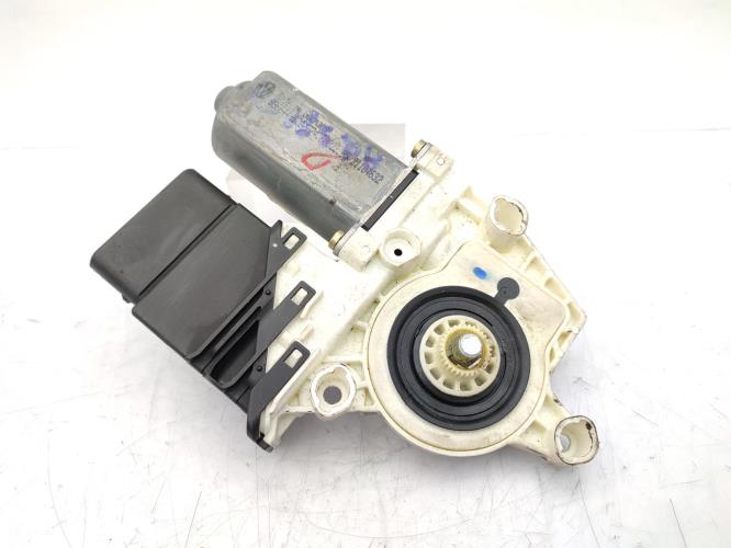Moteur leve vitre avant droit VOLKSWAGEN TOURAN 1 PHASE 1 Diesel