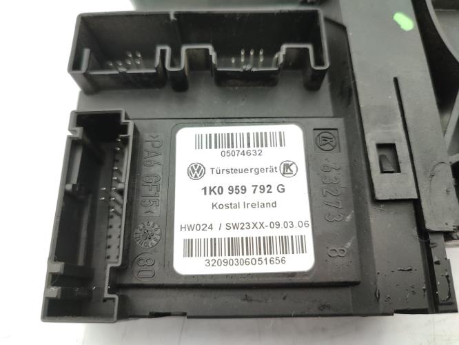 Moteur leve vitre avant droit VOLKSWAGEN GOLF 4 Diesel