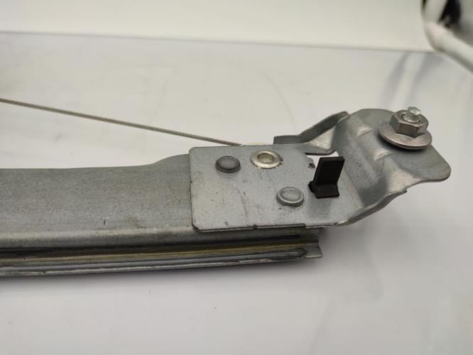 Moteur leve vitre avant droit RENAULT CLIO 4 PHASE 2