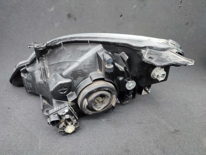 Optique avant principal droit (feux)(phare) SUZUKI LIANA Essence