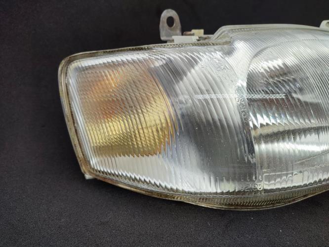 Optique avant principal droit (feux)(phare) FORD ESCORT Essence