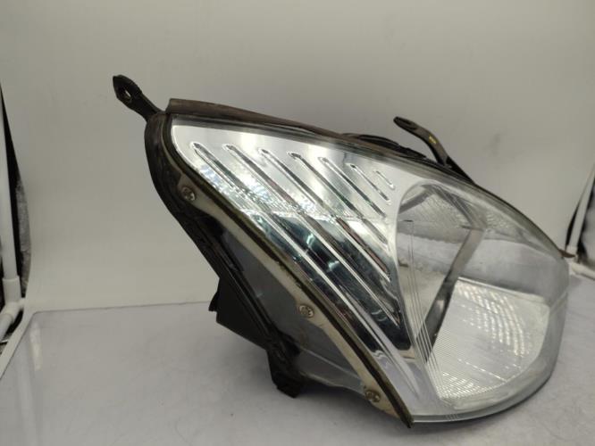 Optique avant principal droit (feux)(phare) FORD FOCUS 1 Essence