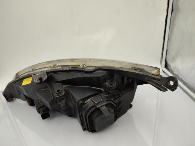 Optique avant principal droit (feux)(phare) FORD FOCUS 1 Diesel
