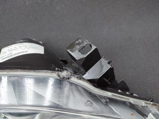 Optique avant principal droit (feux)(phare) FORD MONDEO 2 Diesel