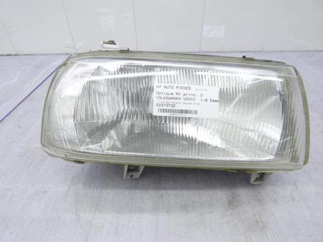 Optique avant principal droit (feux)(phare) VOLKSWAGEN VENTO Essence