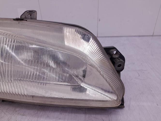 Optique avant principal droit (feux)(phare) PEUGEOT 306 BREAK Diesel