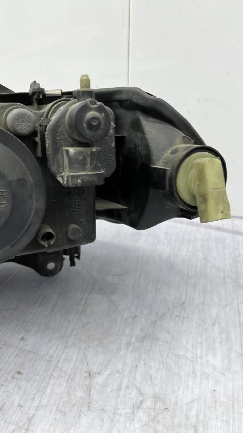 Optique avant principal droit (feux)(phare) RENAULT LAGUNA 1 PHASE 2 Essence