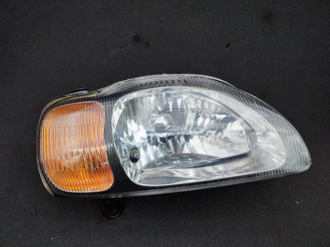Optique avant principal droit (feux)(phare) SUZUKI BALENO 1 BREAK Diesel
