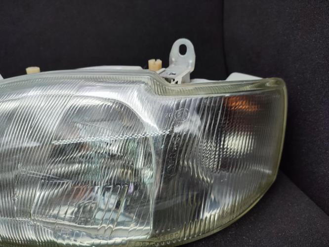 Optique avant principal gauche (feux)(phare) FORD ESCORT 6 Essence