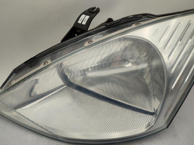 Optique avant principal gauche (feux)(phare) FORD FOCUS 1 Essence