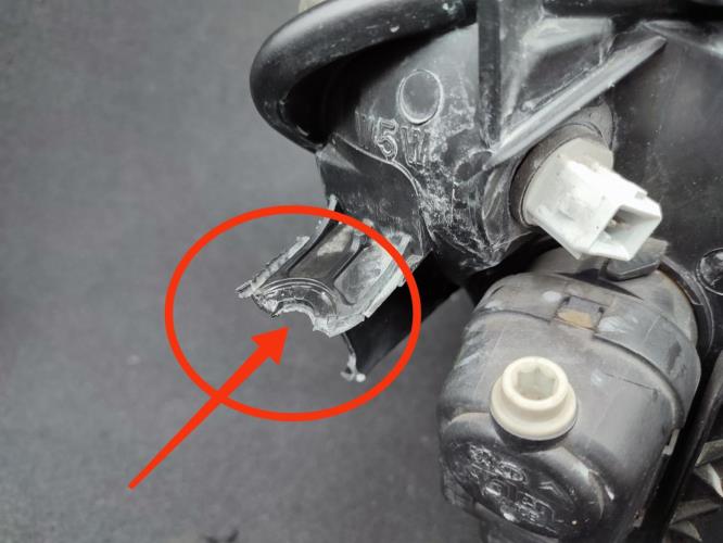 Optique avant principal gauche (feux)(phare) PEUGEOT 206 PHASE 2 BREAK Essence