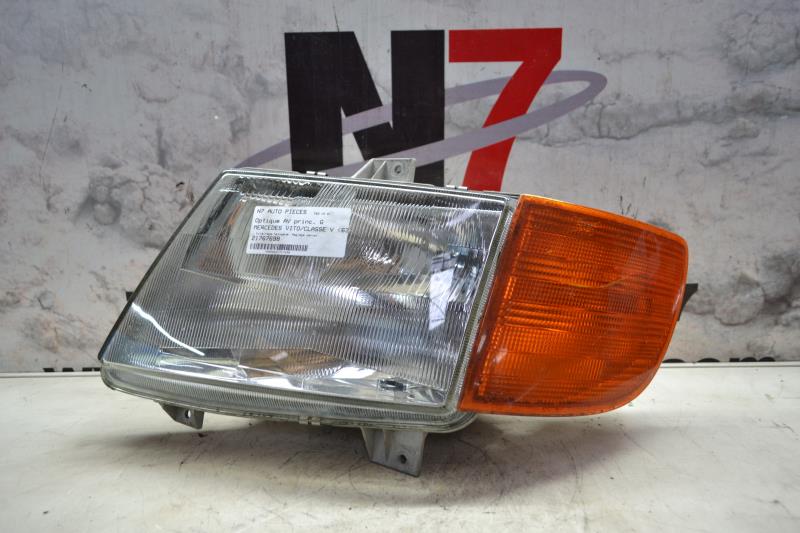 Optique avant principal gauche (feux)(phare) MERCEDES VITO 638 Diesel