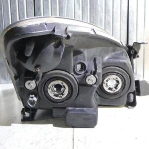 Optique avant principal gauche (feux)(phare) TOYOTA COROLLA VERSO 2 PHASE 1 Diesel