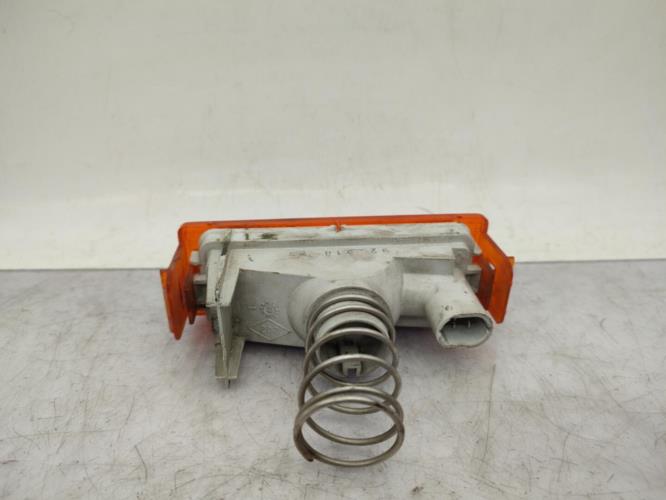 Optique avant secondaire droit (feux)(clignotant) RENAULT EXPRESS PHASE 1 Diesel
