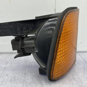Optique avant secondaire droit (feux)(clignotant) BMW SERIE 5 E34 Diesel