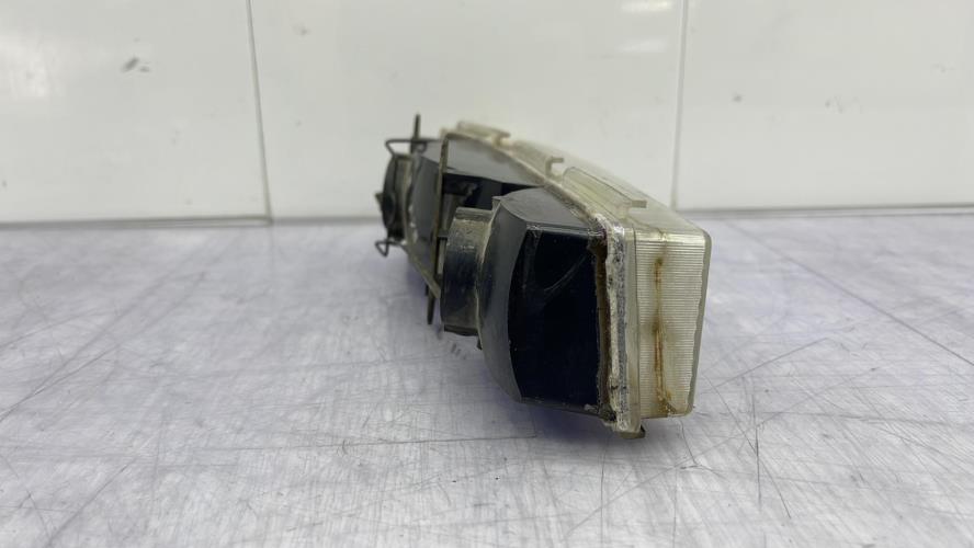 Optique avant secondaire gauche (feux)(clignotant) CITROEN AMI8 BREAK Essence