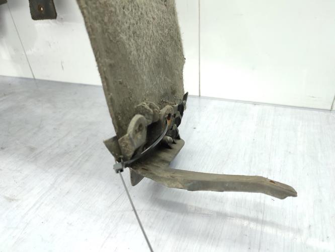 Pare boue arriere droit VOLKSWAGEN GOLF 6 Diesel