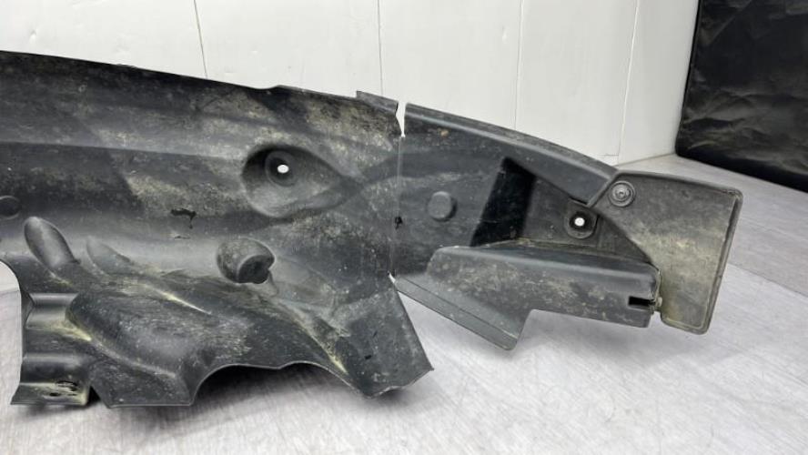 Pare boue arriere droit RENAULT CAPTUR 1 PHASE 2 Essence