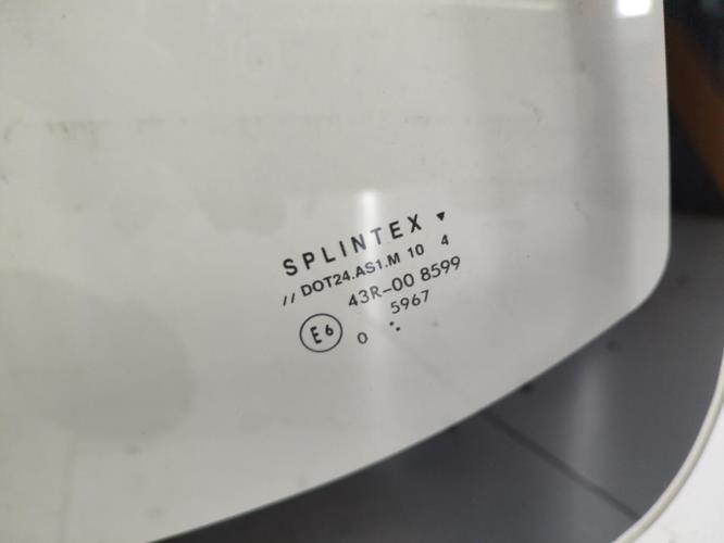 Pare brise NISSAN SUNNY 1